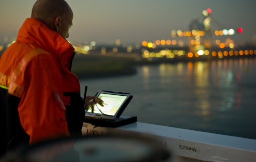 https://www.jotron.com/news-insights/jotron-ricochet-to-record-air-traffic-across-the-north-atlantic/_/image/302974d3-fab8-4588-8bd4-5743e670f9b4:5bc923a1e7afa98479fb013ea4cee8a77bbb5184/block-510-323/Berge%20Bureya%2011-2015-26.jpg