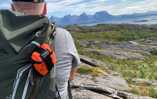 https://www.jotron.com/news-insights/personal-locator-beacon-ensures-outdoor-safety/_/image/f75cdbc3-db93-476f-936c-40f8266af03f:e2691fbad3652b4e440e718e193f987e0e573d16/block-510-323/IMG_5619%202%202.jpeg