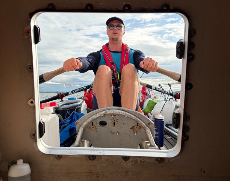 A man rowing the boat Nordic Endeavour