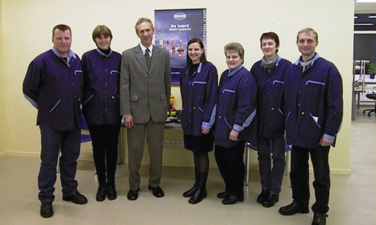 UAB Jotron employees 2001.