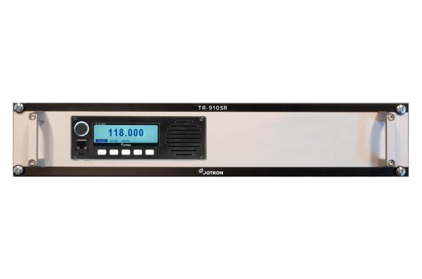 TR-910 Subrack Radio, front with display.